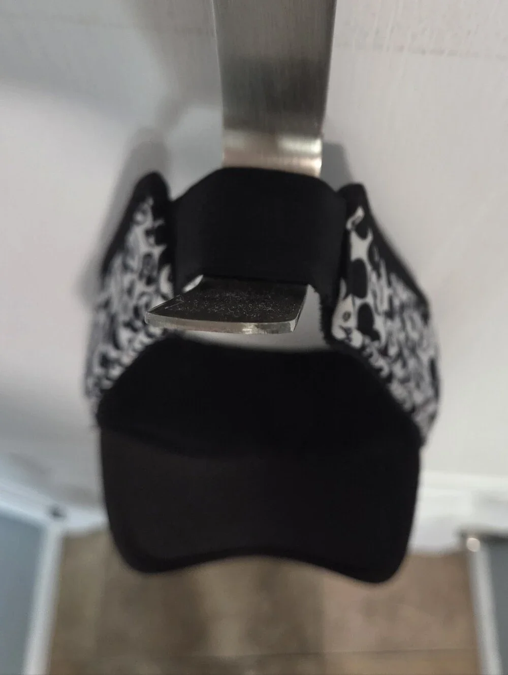 Disney Parks Headwear Sun Visor Mickey Mouse Black White Stretch Band